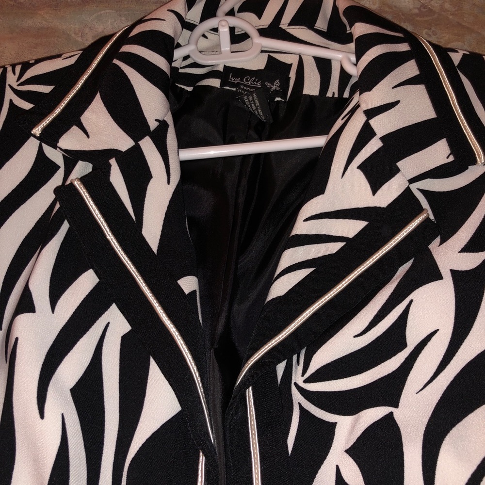 Jacket - Picture 4 of 4